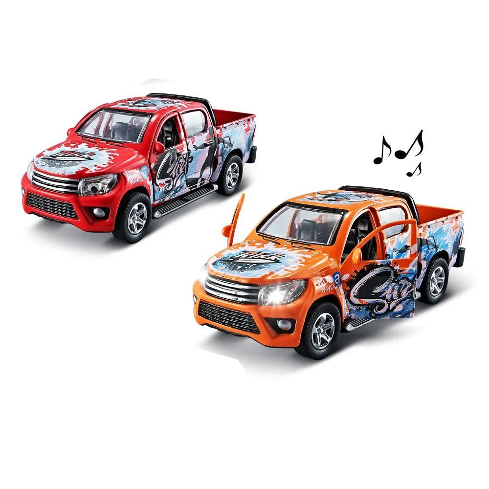 1:32 Toyota Pickup Alloy Recoil Open 2-Door Car with Light Music