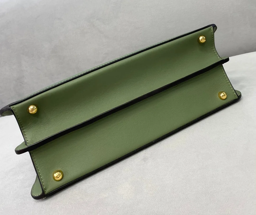 Designer Purses - FND - 6570