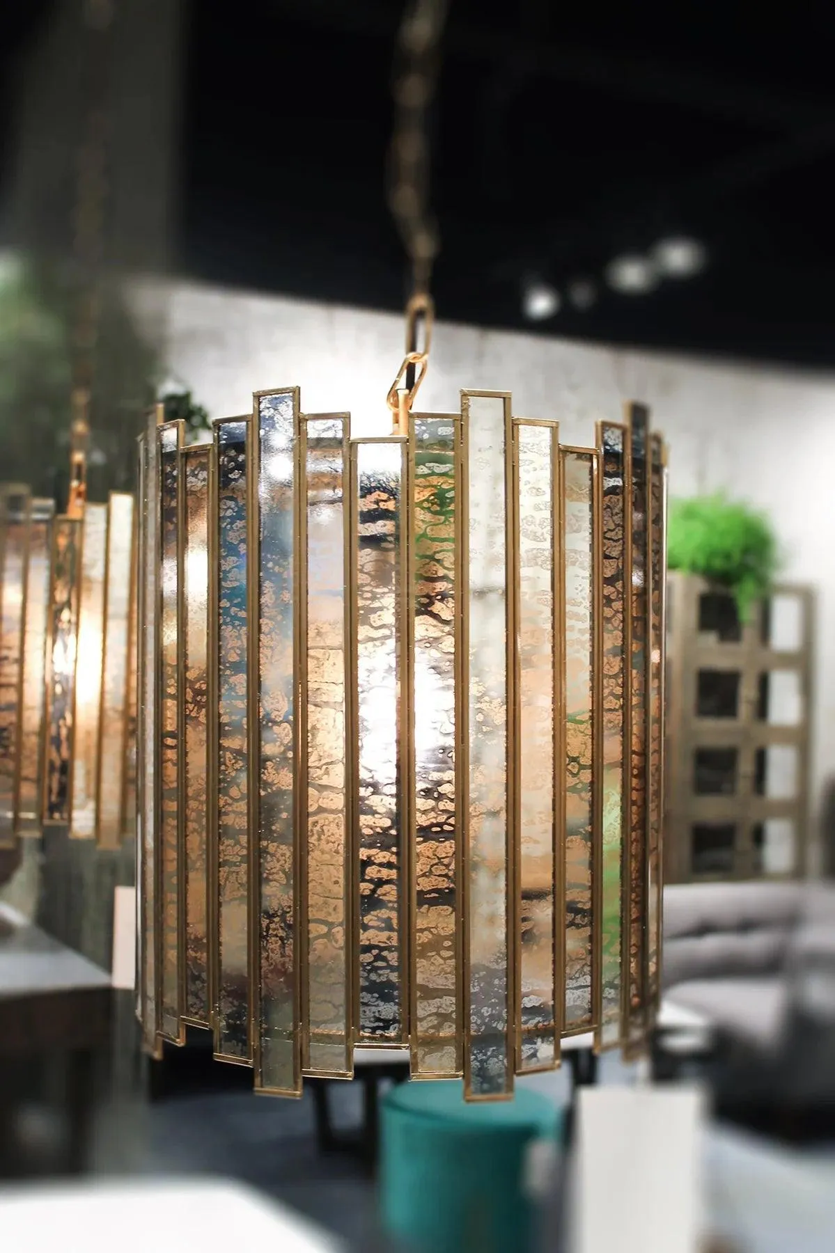 LIT ROMANCE Crystal Chandelier
