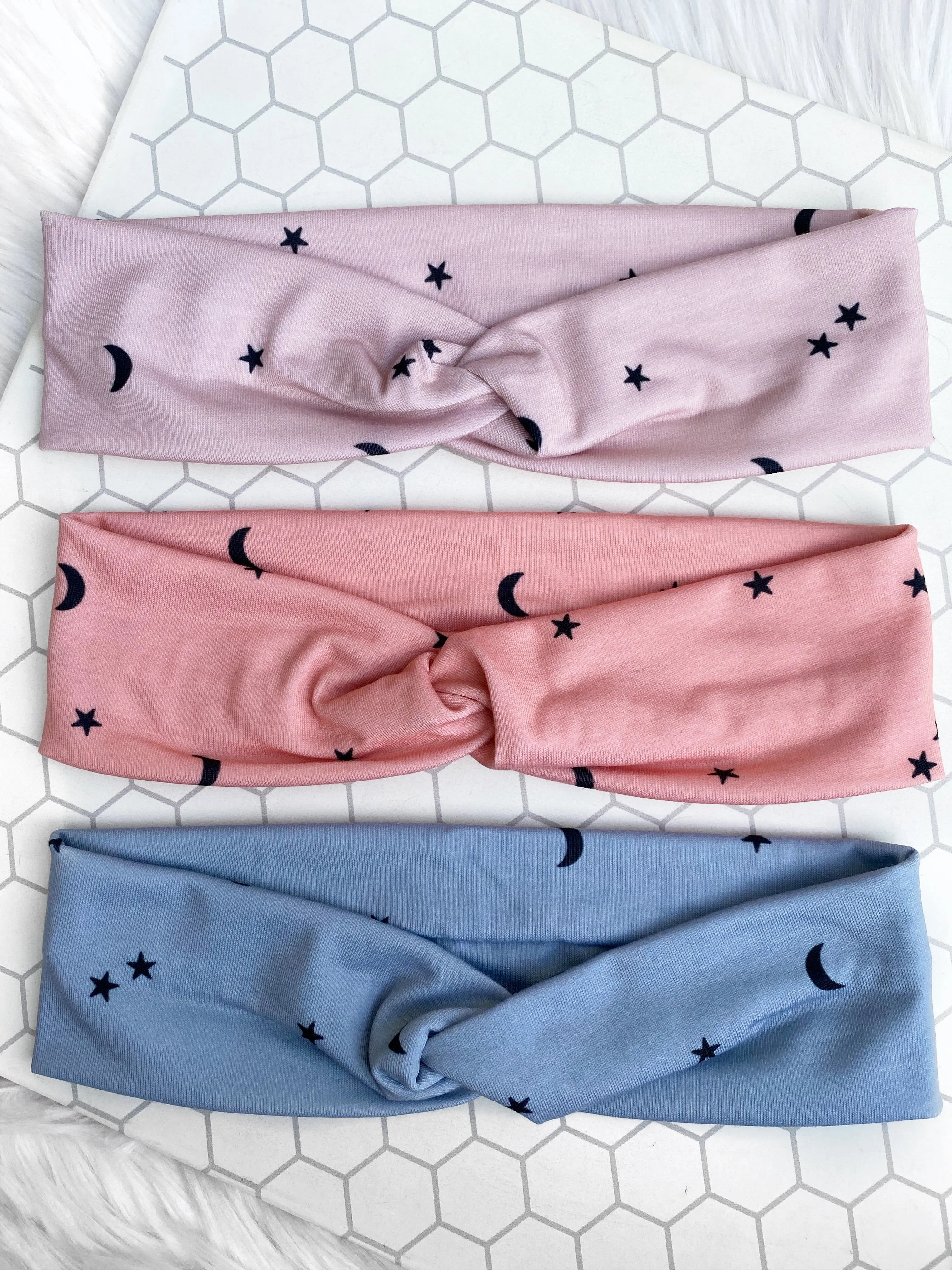 Out of this World Knottie