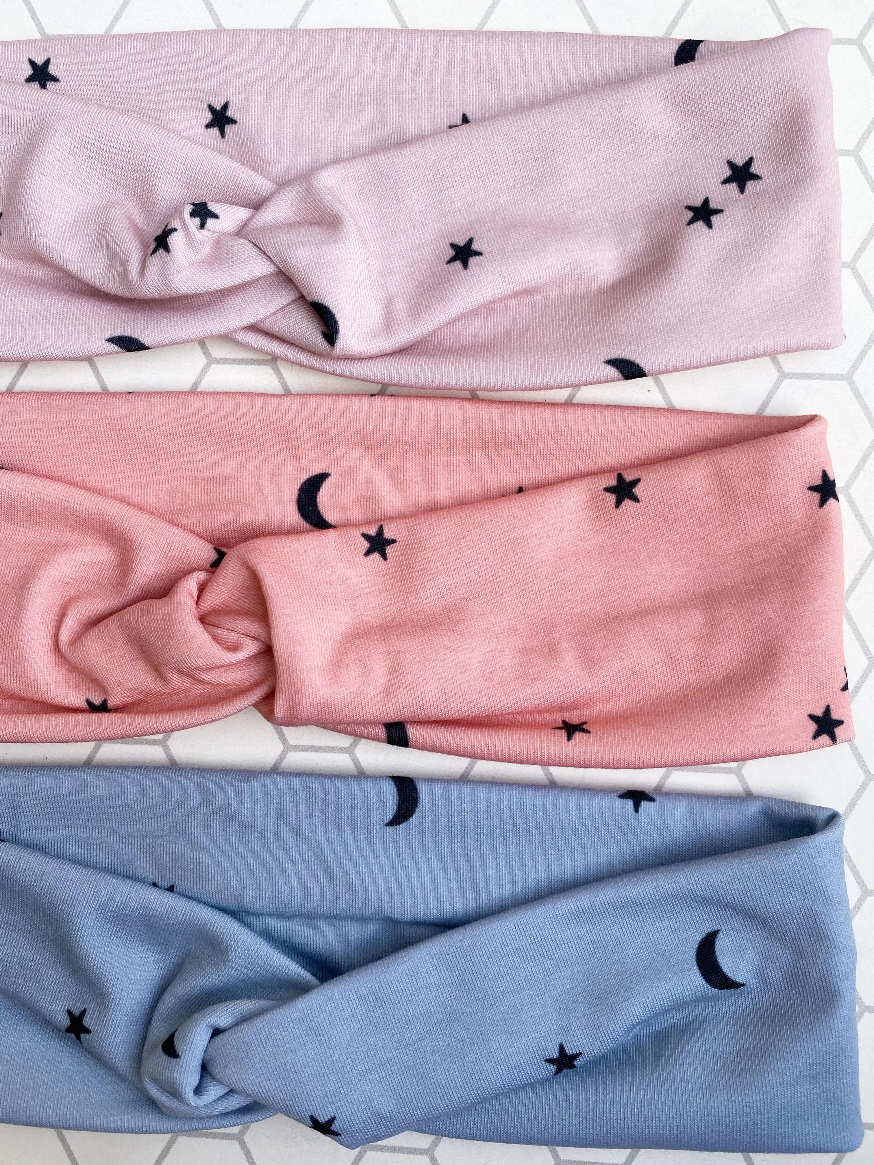 Out of this World Knottie