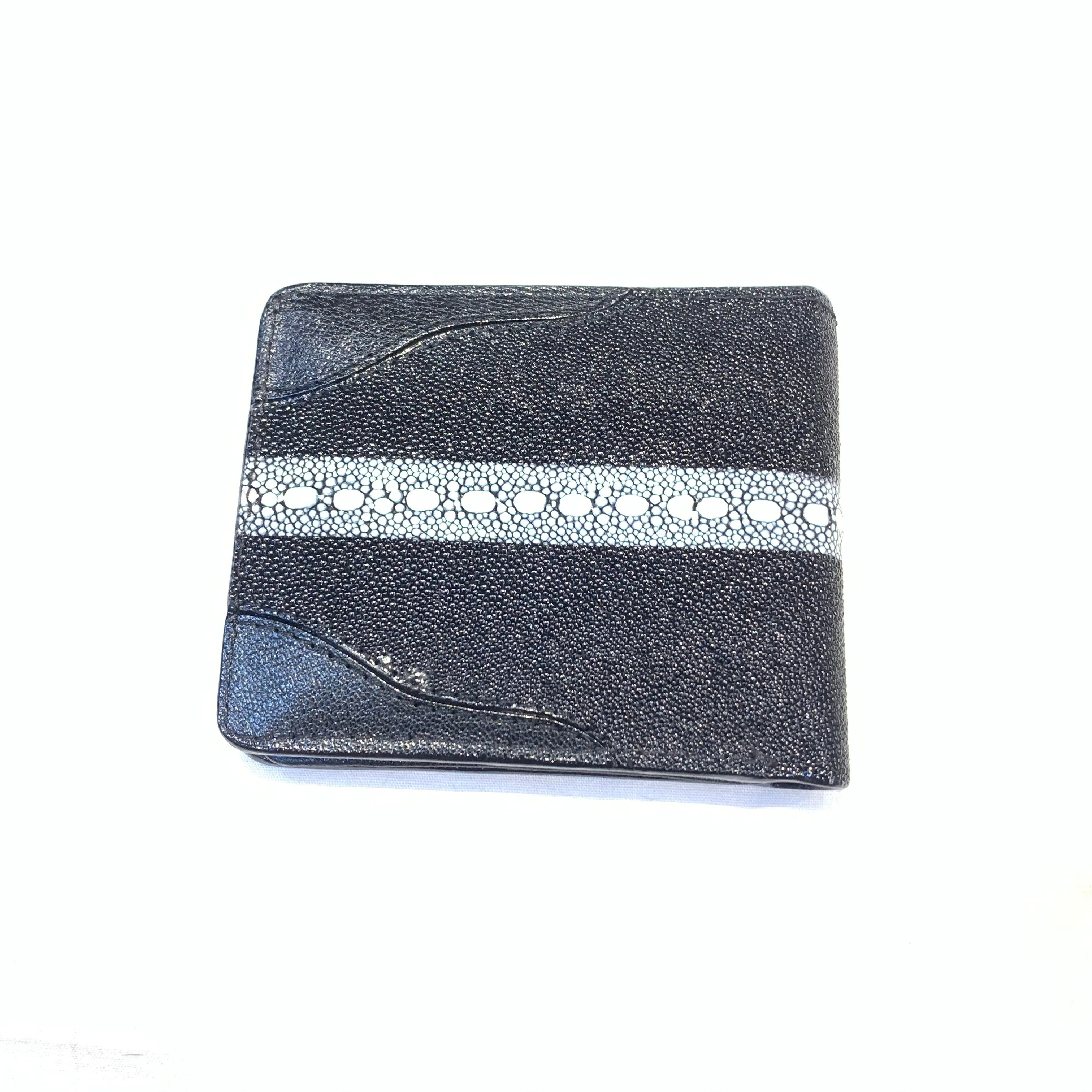 Stingray row stone Bi-fold Wallet