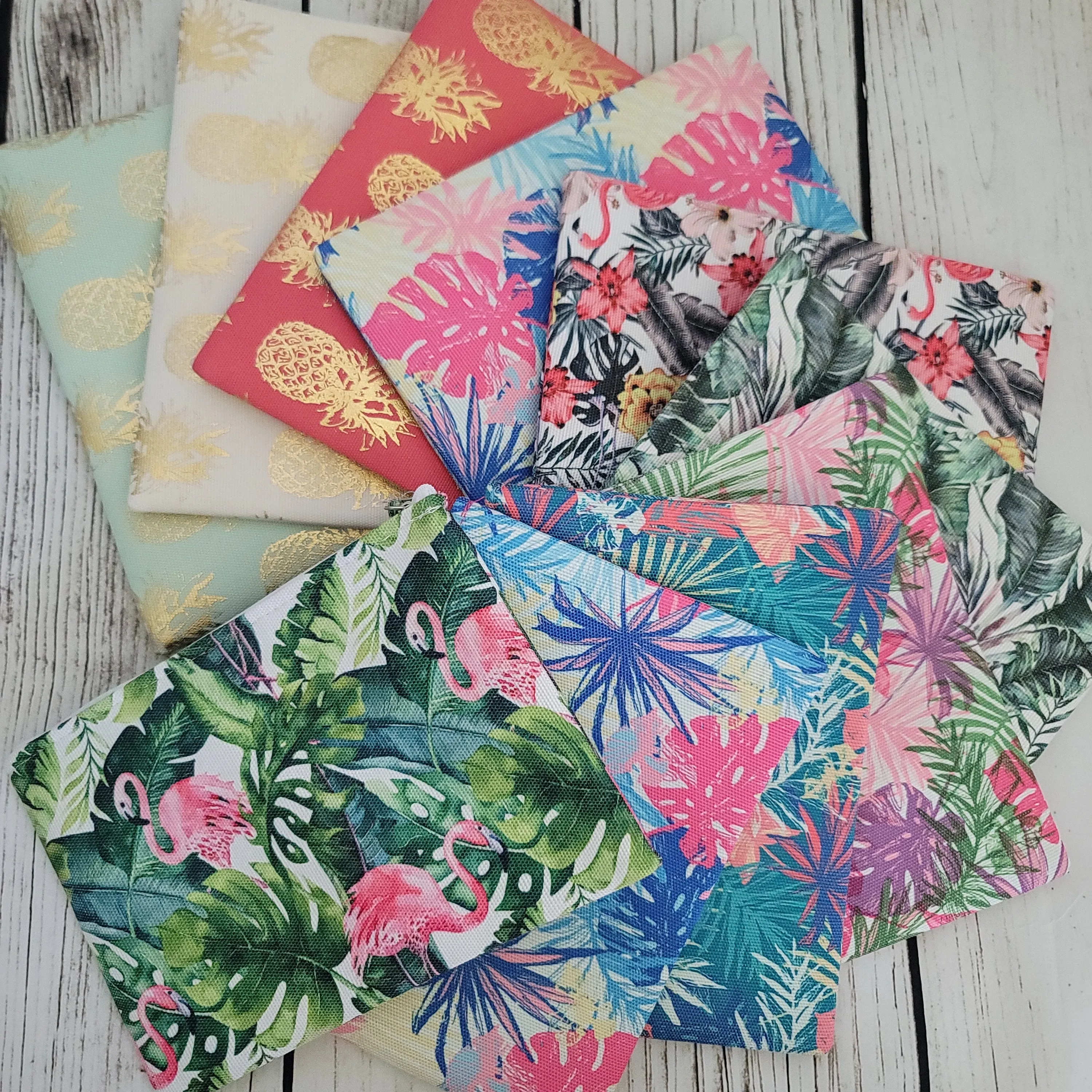 SUMMER CLUTCHES
