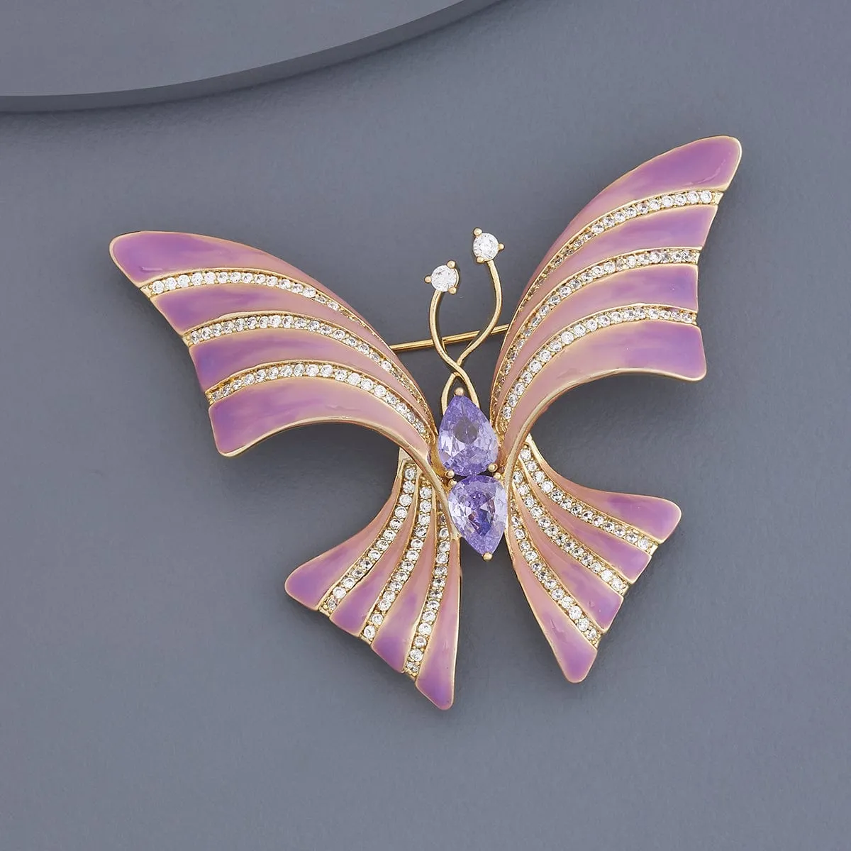 Trendy Brooch 180025