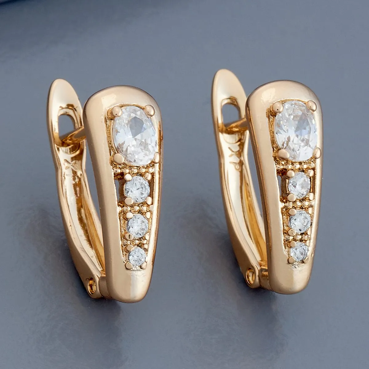 Trendy Earring 179328