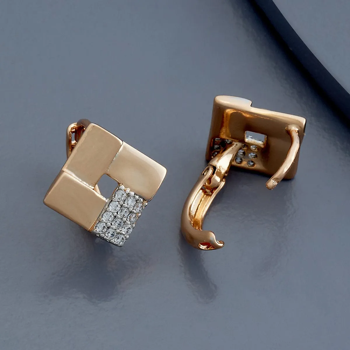 Trendy Earring 179623