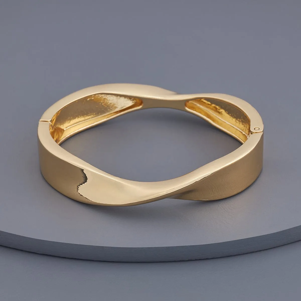 Trendy Kada 89658